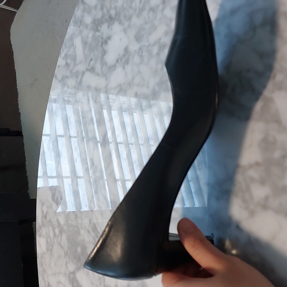 Naturalizer heels in Dark Grey - Picture 10 of 11